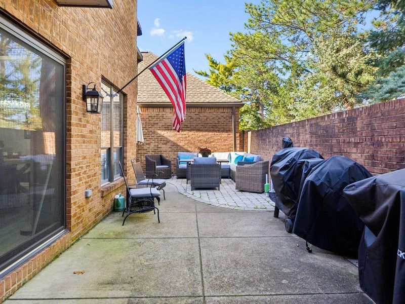 1221 Fountaine Drive, Columbus, OH 43221 Photo 62