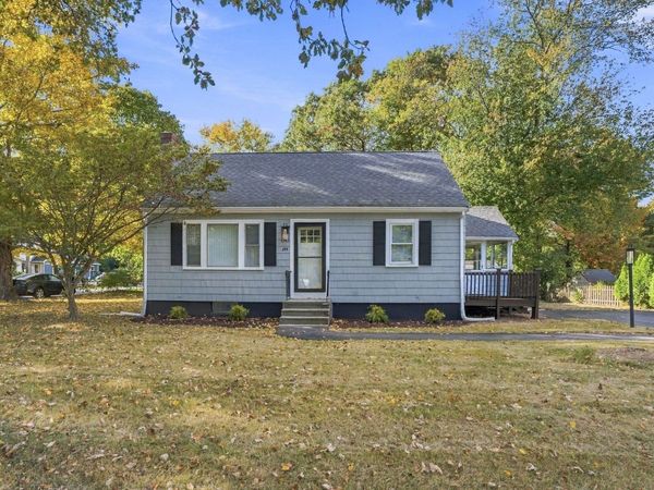 244 Mechanic St, Foxboro, MA 02035