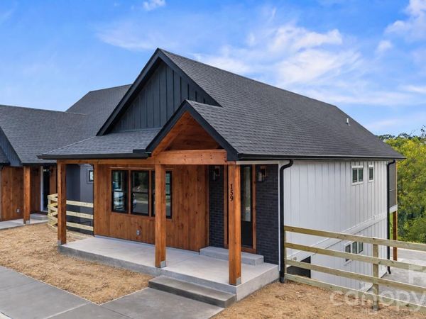 159 Martha Avenue, Unit 2, Hendersonville, NC 28792
