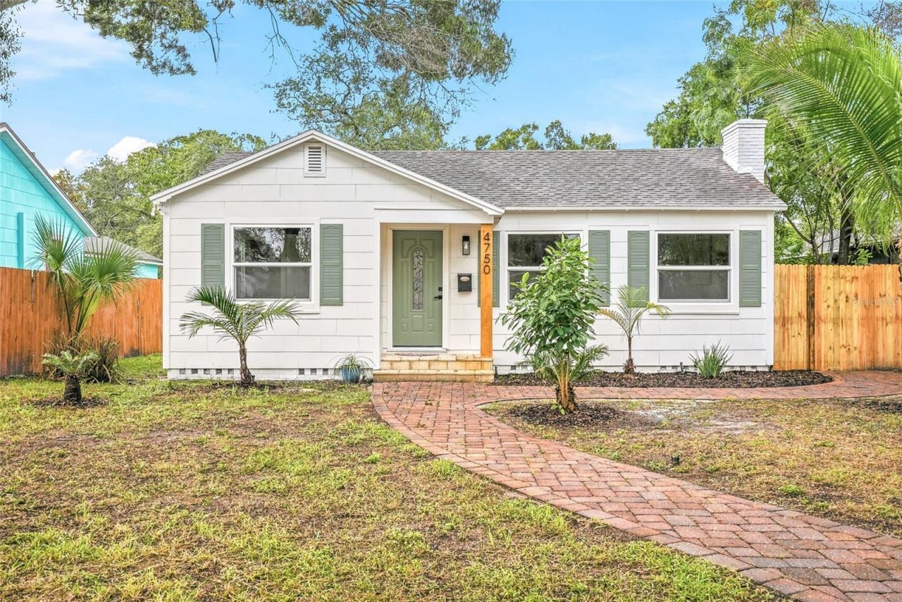 4750 Emerson Avenue S, Saint Petersburg, FL 33711 Main Photo