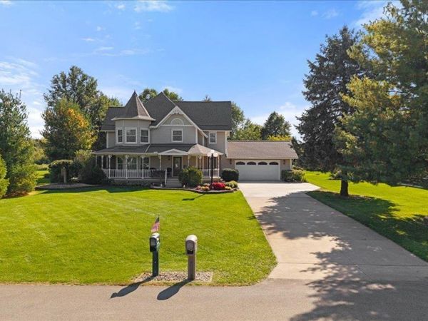 4207 Crescent View , Tecumseh, MI 49286