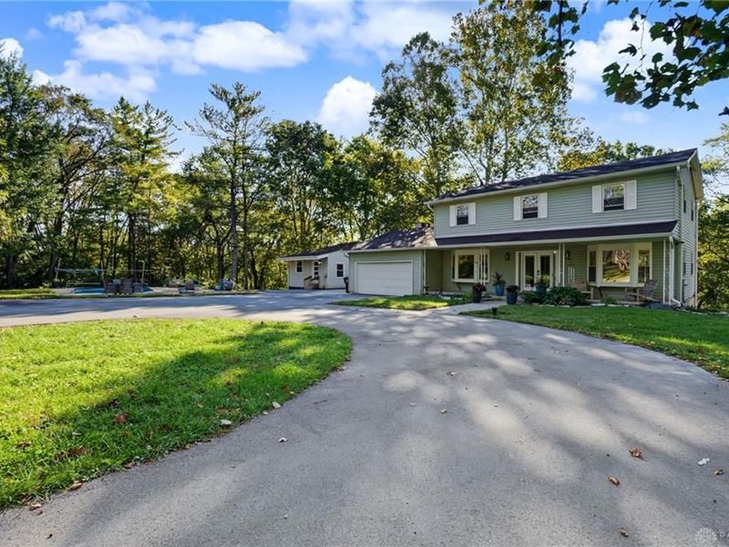 1464 Hilltop Road, Beavercreek Township, OH 45385 Photo 6