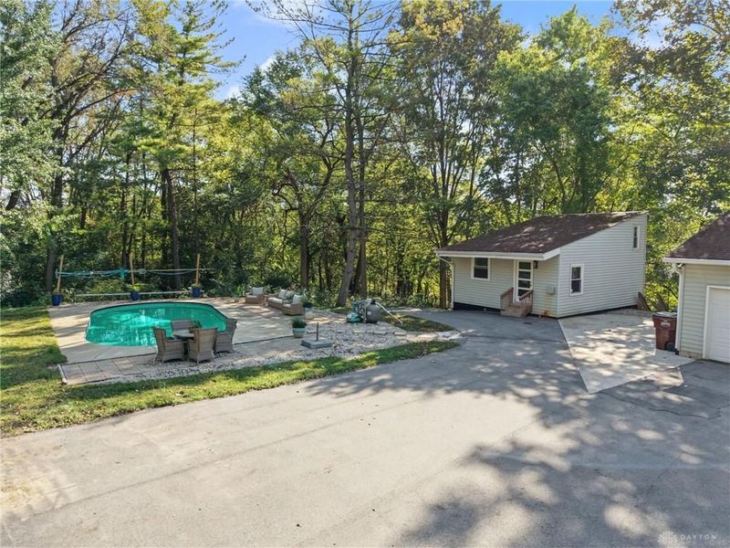 1464 Hilltop Road, Beavercreek Township, OH 45385 Photo 9