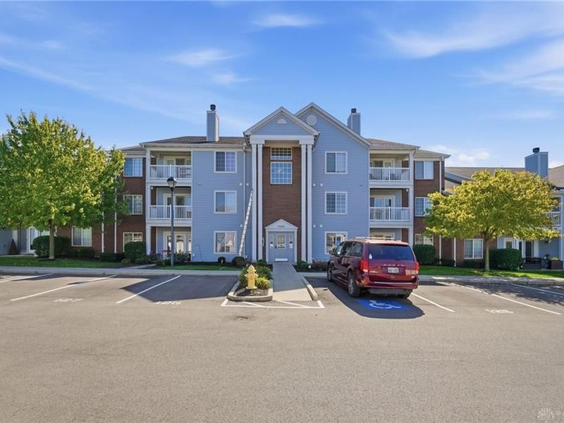 3045 Westminster Drive, Unit 207, Beavercreek, OH 45431 Photo 1