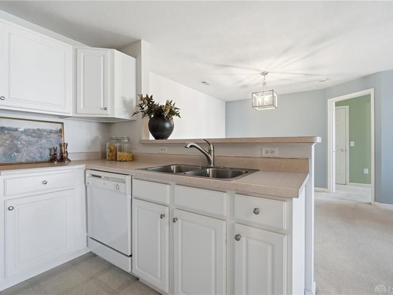 3045 Westminster Drive, Unit 207, Beavercreek, OH 45431 Photo 15