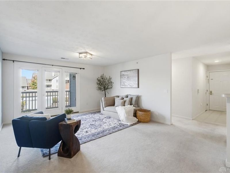 3045 Westminster Drive, Unit 207, Beavercreek, OH 45431 Photo 4