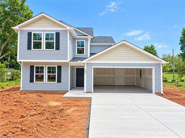 400 Oakwood Circle , Lexington, NC 27295