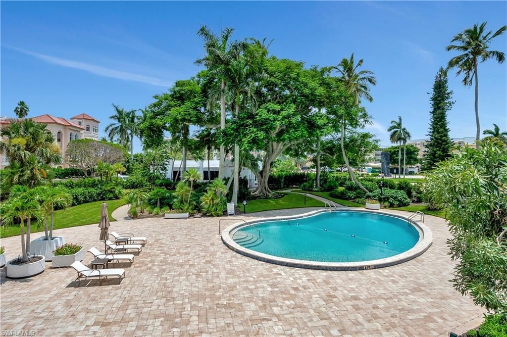 3951 Gulf Shore Blvd N, Unit 801, Naples, FL 34103 Photo