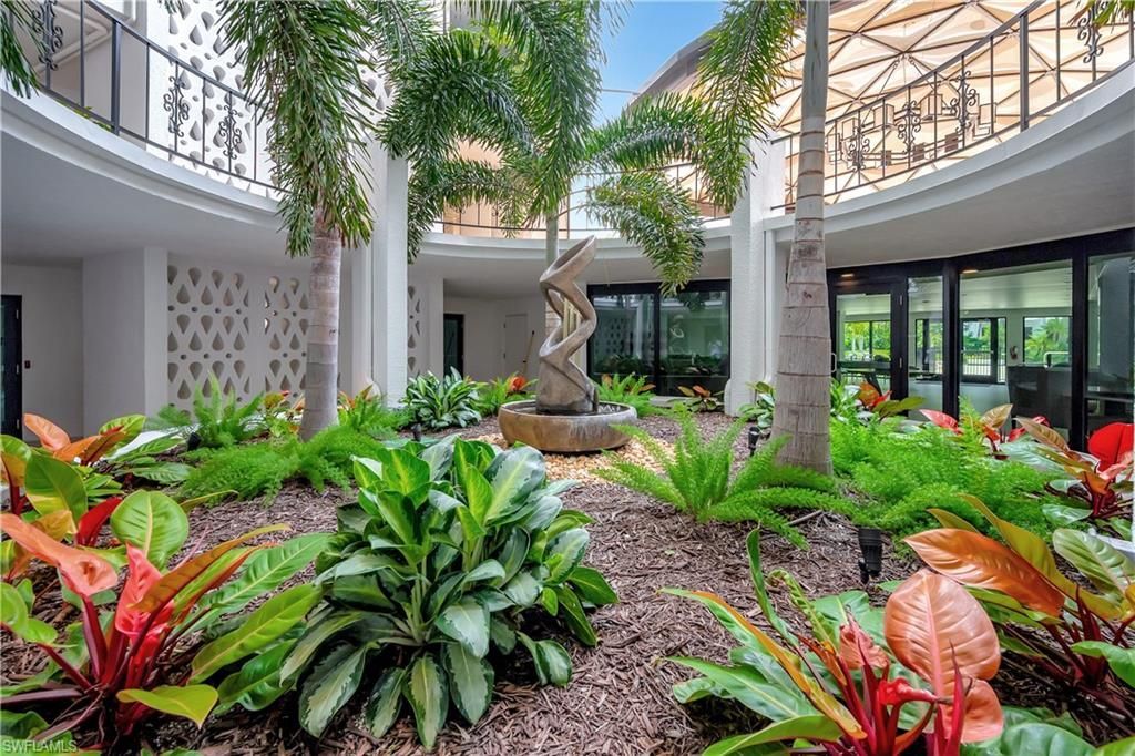 3951 Gulf Shore Blvd N, Unit 801, Naples, FL 34103 Photo