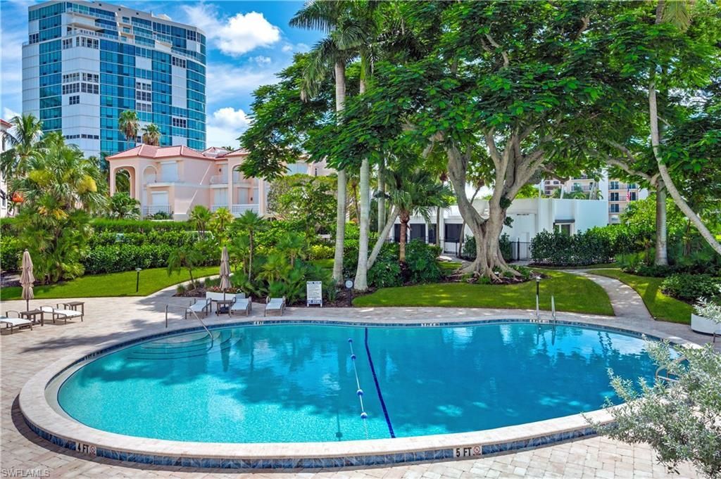 3951 Gulf Shore Blvd N, Unit 801, Naples, FL 34103 Photo