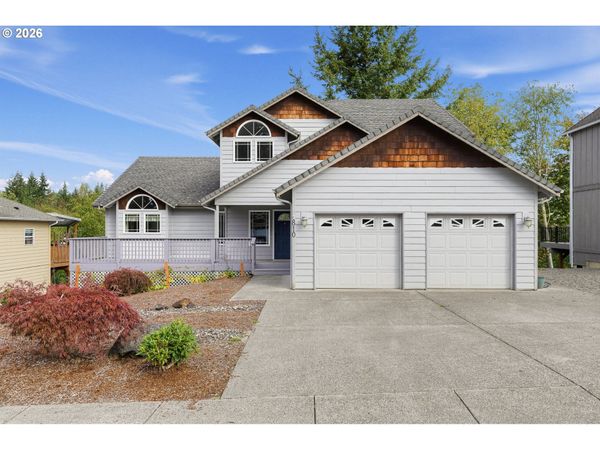 810 HOWARD DR, Clatskanie, OR 97016