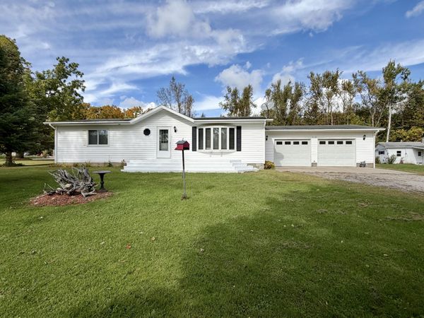 710 Foote Road, Cheboygan, MI 49721