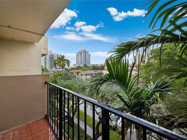 110 Salamanca Ave , Unit 402, Coral Gables, FL 33134