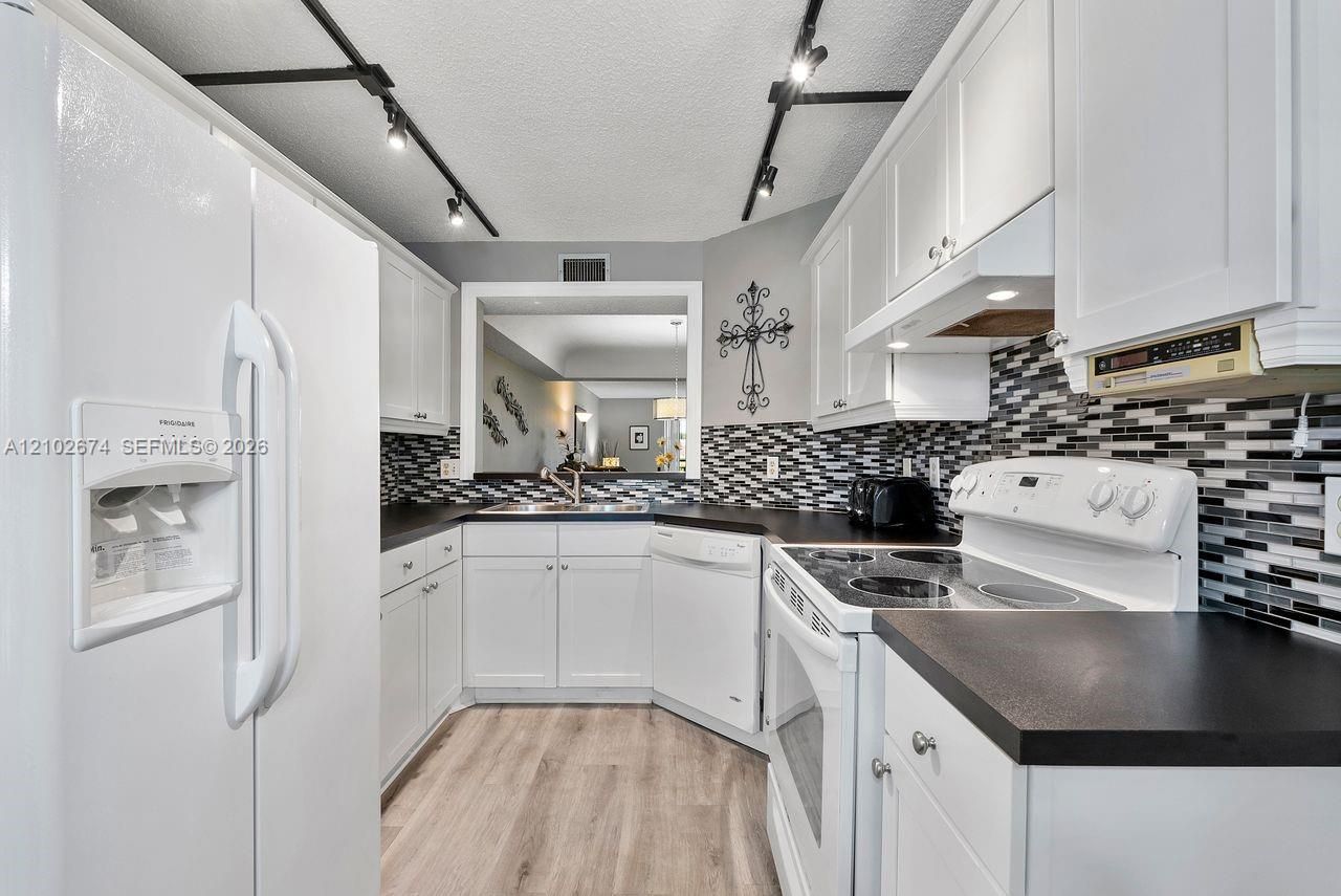 23249 N Barwood Ln N , Unit 102, Boca Raton, FL 33428 Photo