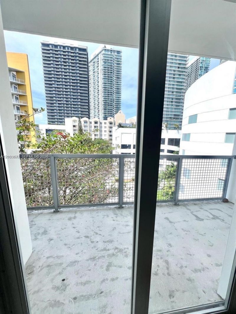 481 NE 29th St , Unit 502, Miami, FL 33137 Photo