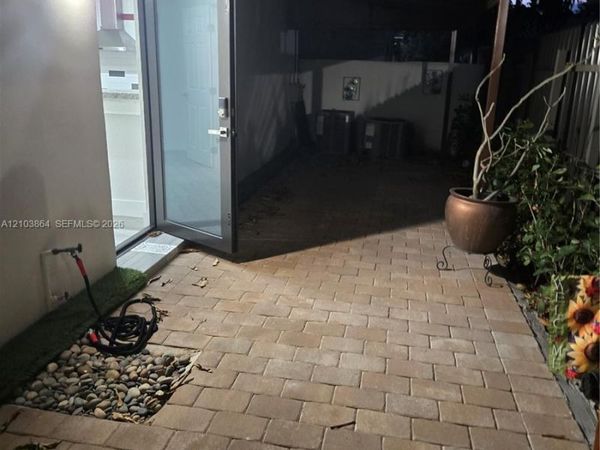 930 NW 32nd Pl, Unit back right, Miami, FL 33125