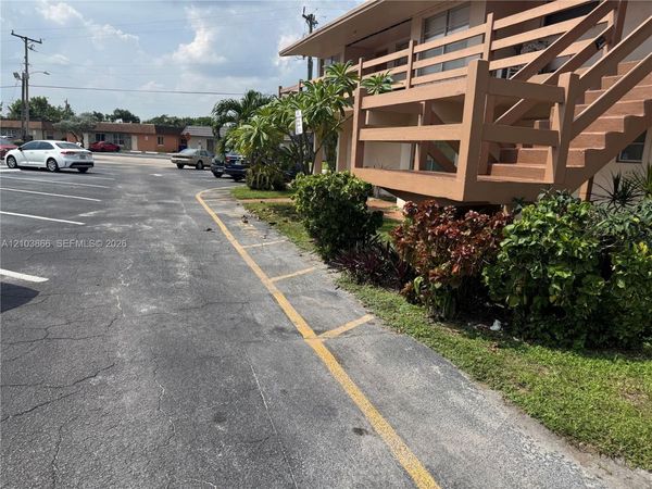 3000 NW 43rd Ter , Unit 106, Lauderdale Lakes, FL 33313