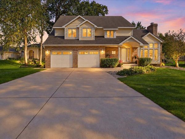 437 Forestwood Drive, Valparaiso, IN 46385