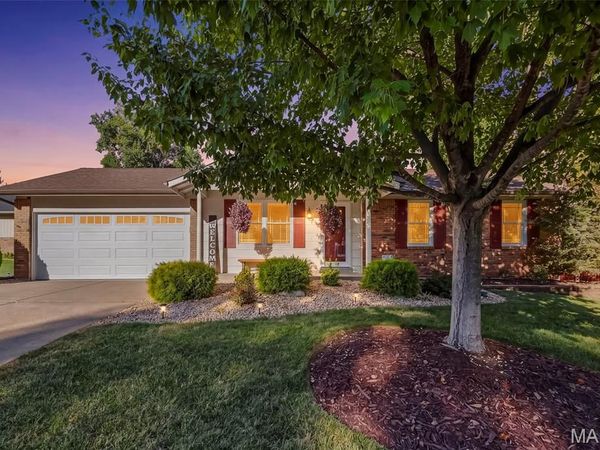 7 Teak Court , St Peters, MO 63376