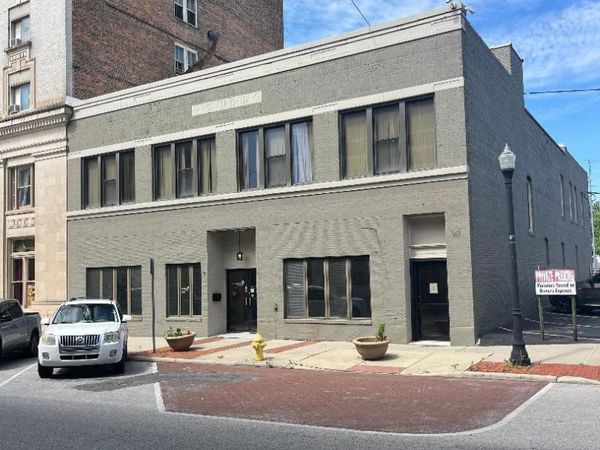 215 N Elizabeth Street, Lima, OH 45801