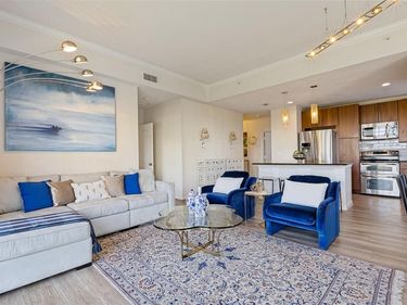 3225 Turtle Creek Boulevard, Unit 548, Dallas, TX 75219