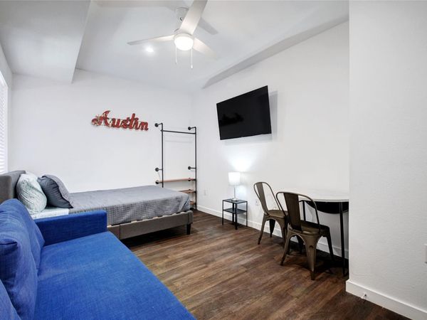 1010 W 26th ST, Unit 511, Austin, TX 78705
