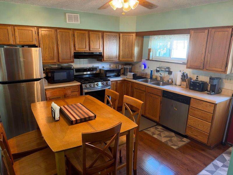 4132 Powell Avenue , Columbus, OH 43213 Photo 16