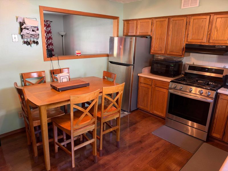 4132 Powell Avenue , Columbus, OH 43213 Photo 18