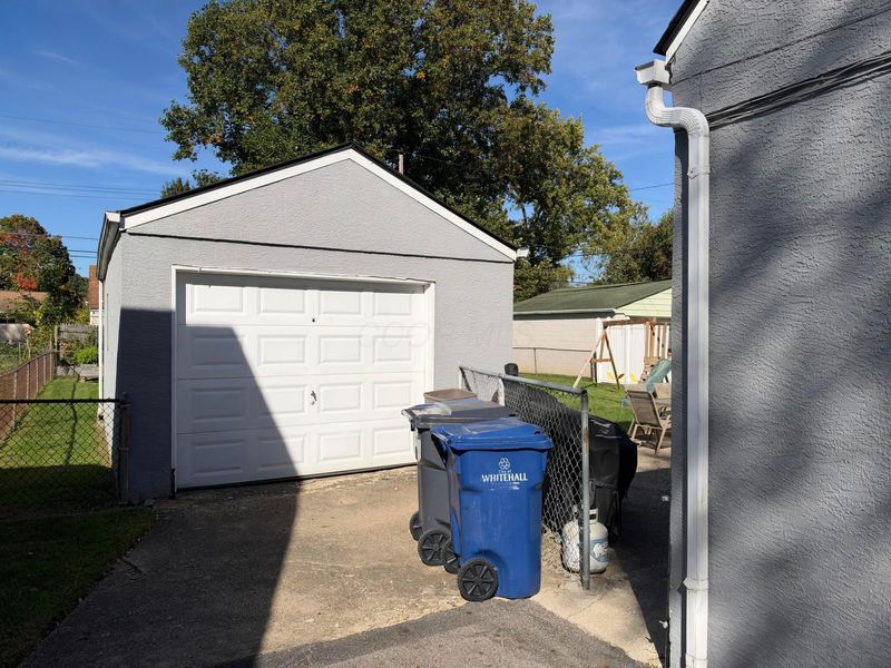 4132 Powell Avenue , Columbus, OH 43213 Photo 6