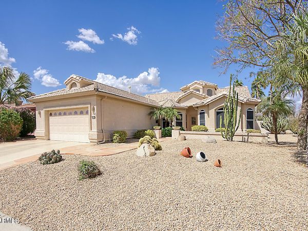16112 W WHITTON Avenue, Goodyear, AZ 85395