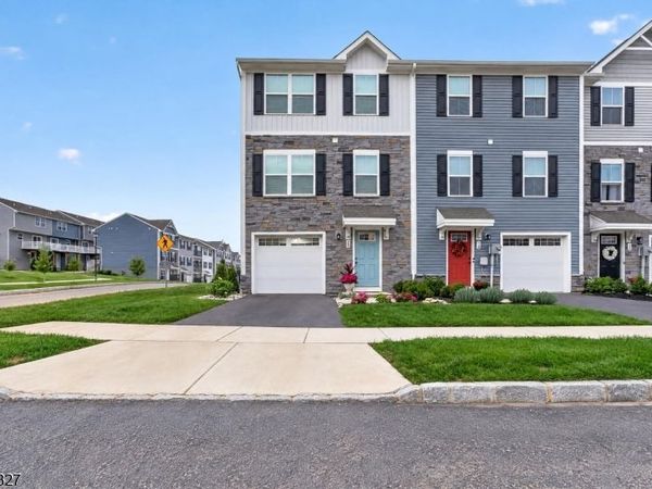 56 Limestone Blvd, Washington, NJ 07882