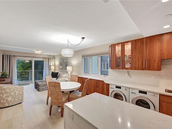 1300 Gulf Shore BLVD N, Unit 210, NAPLES, FL 34102