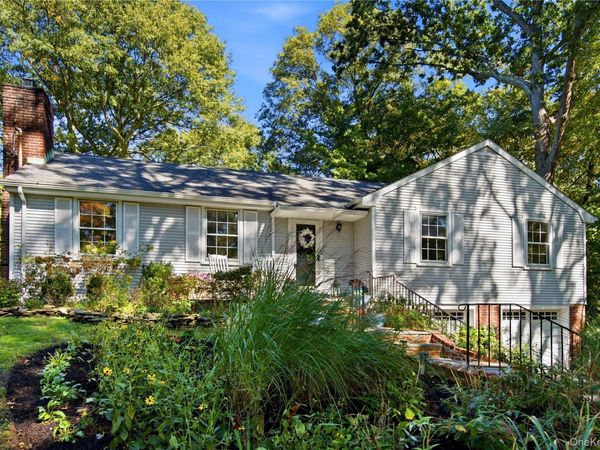 11 Pennington Drive , Huntington, NY 11743