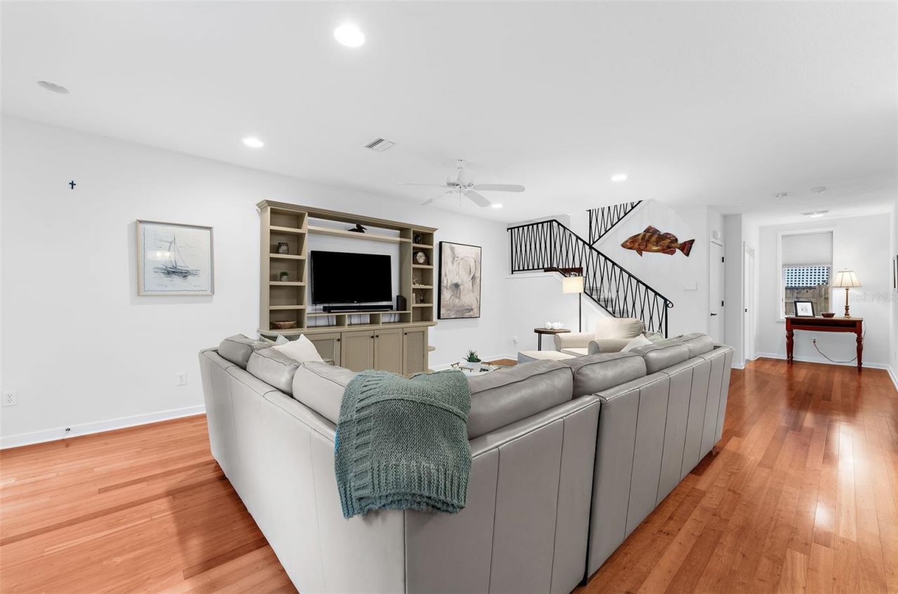 1685 Laurel Street, Unit 4, Sarasota, FL 34236 Photo