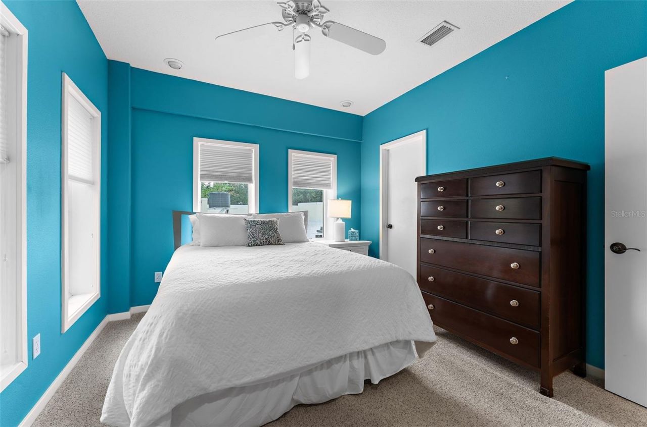 1685 Laurel Street, Unit 4, Sarasota, FL 34236 Photo