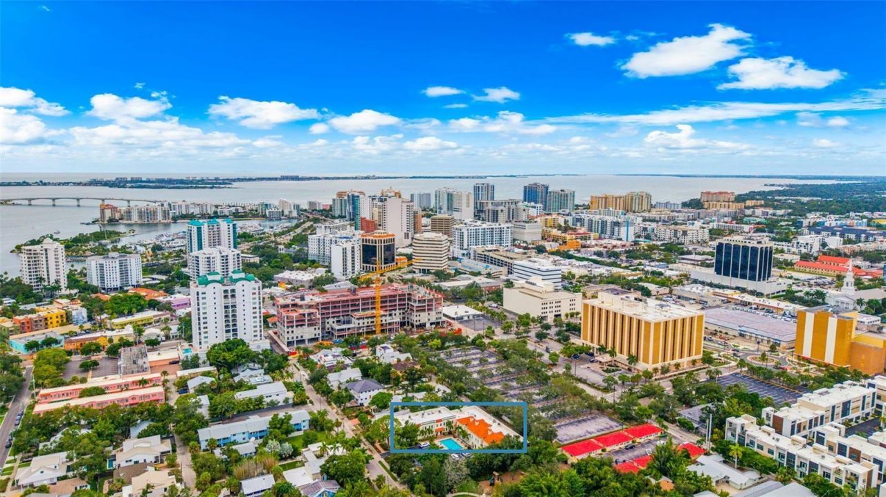 1685 Laurel Street, Unit 4, Sarasota, FL 34236 Photo