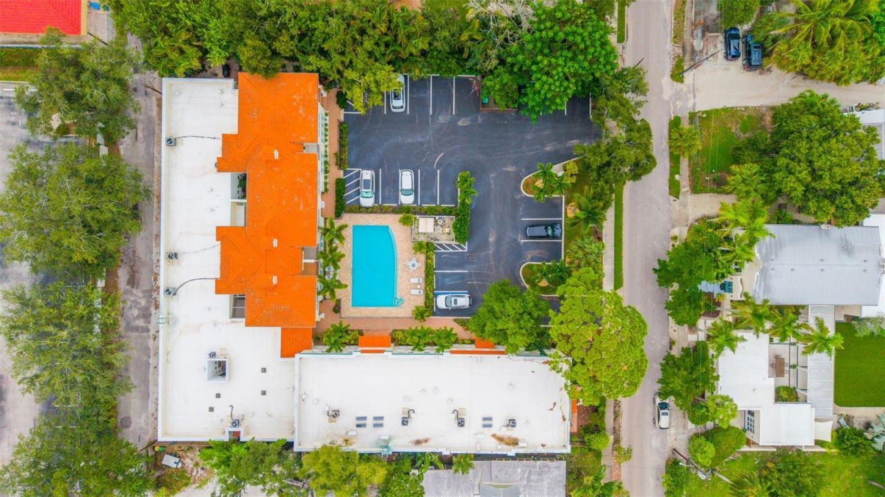 1685 Laurel Street, Unit 4, Sarasota, FL 34236 Photo