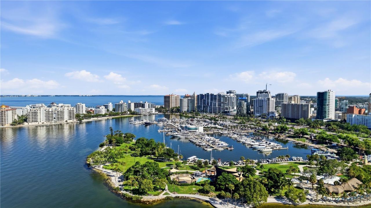 1685 Laurel Street, Unit 4, Sarasota, FL 34236 Photo