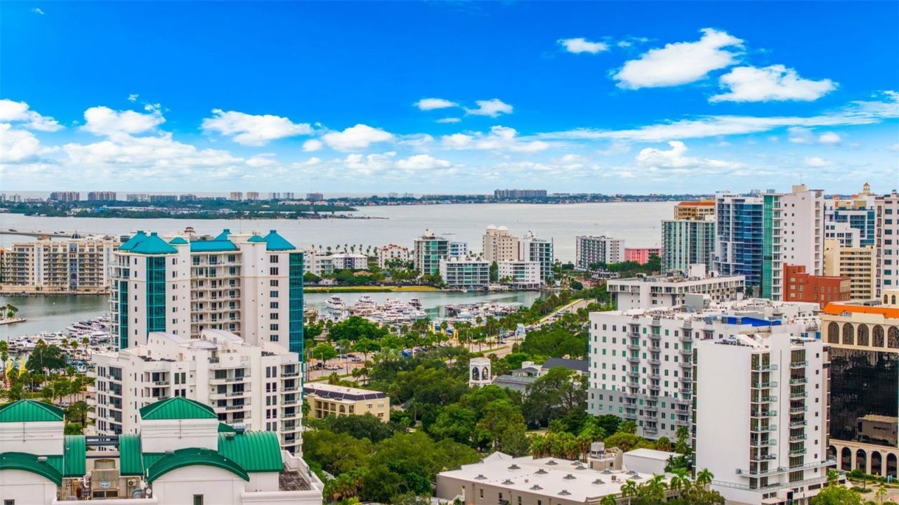 1685 Laurel Street, Unit 4, Sarasota, FL 34236 Photo
