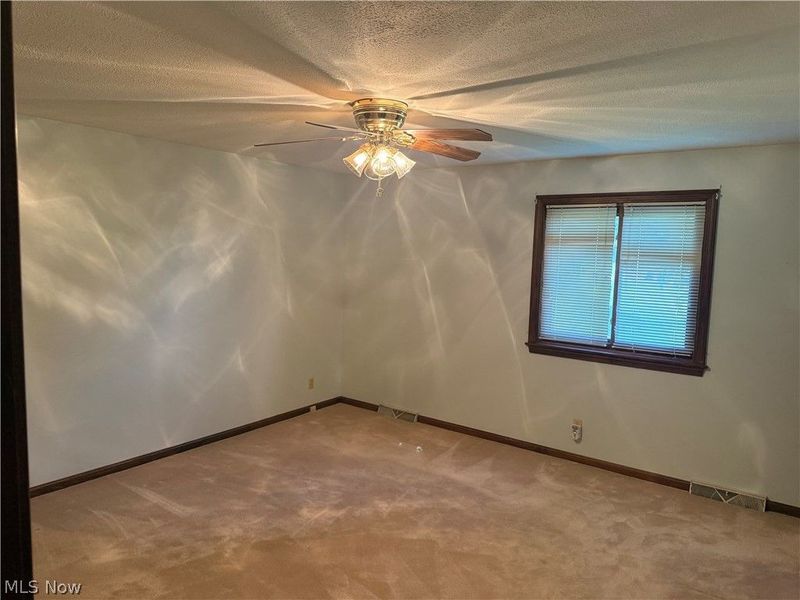1314 Mere Court, Youngstown, OH 44512 Photo 8