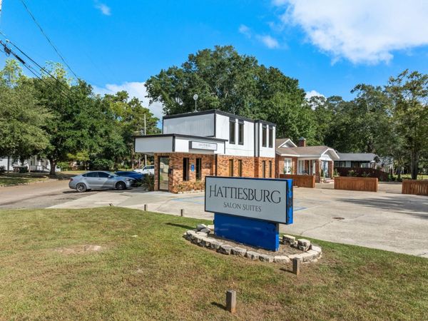 1307 Adeline St., Hattiesburg, MS 39401
