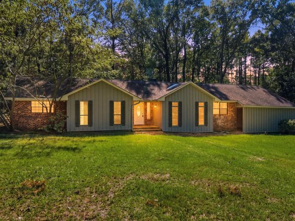 1625 Mississippi 42, Sumrall, MS 39482