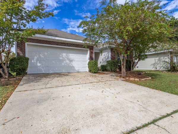 123 Huntington Dr., Hattiesburg, MS 39402