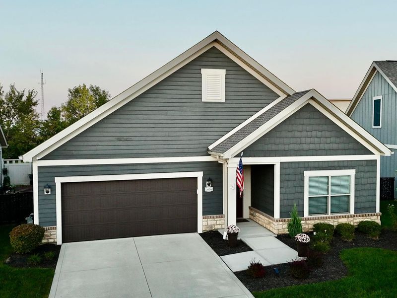 3670 Backstretch Way , Grove City, OH 43123 Photo 2