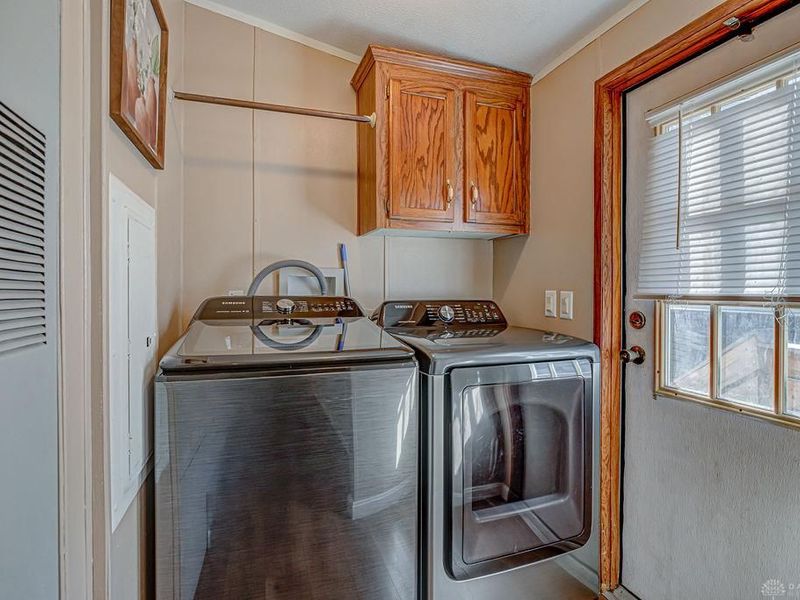 1958 W Greenfield, Middletown, OH 45044 Photo 8