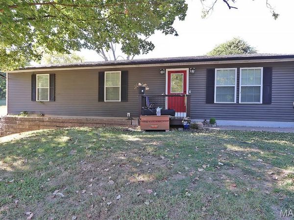 389 Country Club Drive , Cape Girardeau, MO 63701