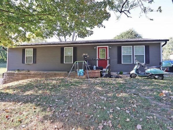 389 Country Club Drive , Cape Girardeau, MO 63701