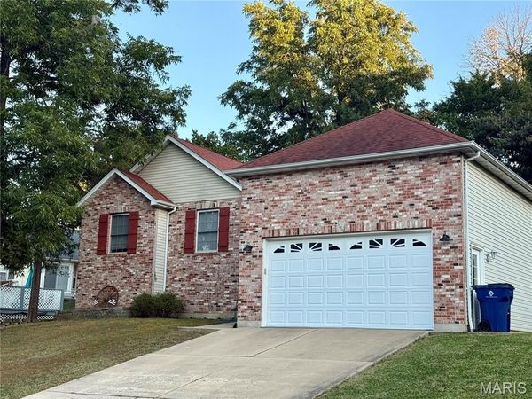 1274 Jonathan Court, Washington, MO 63090