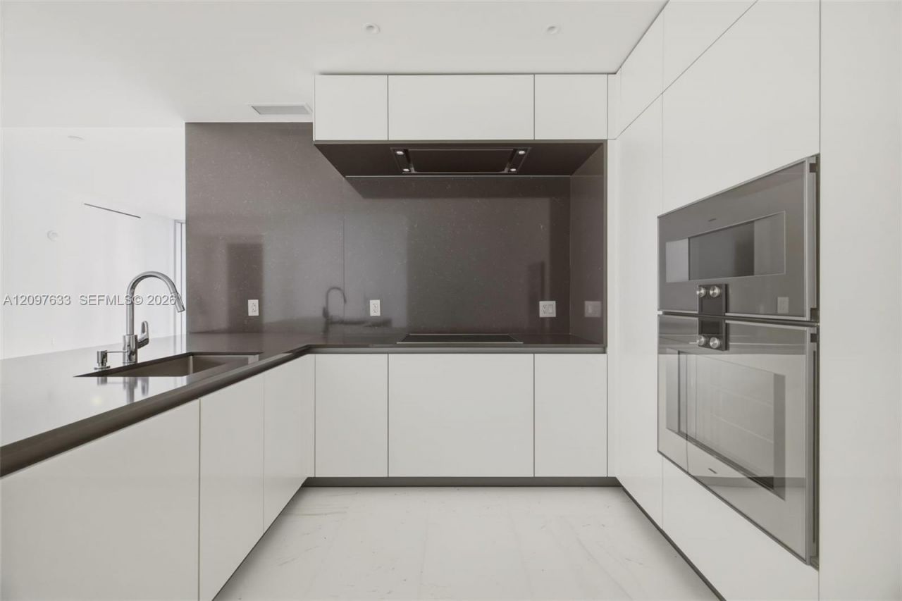 300 Biscayne Boulevard Way , Unit 1709W, Miami, FL 33131 Photo