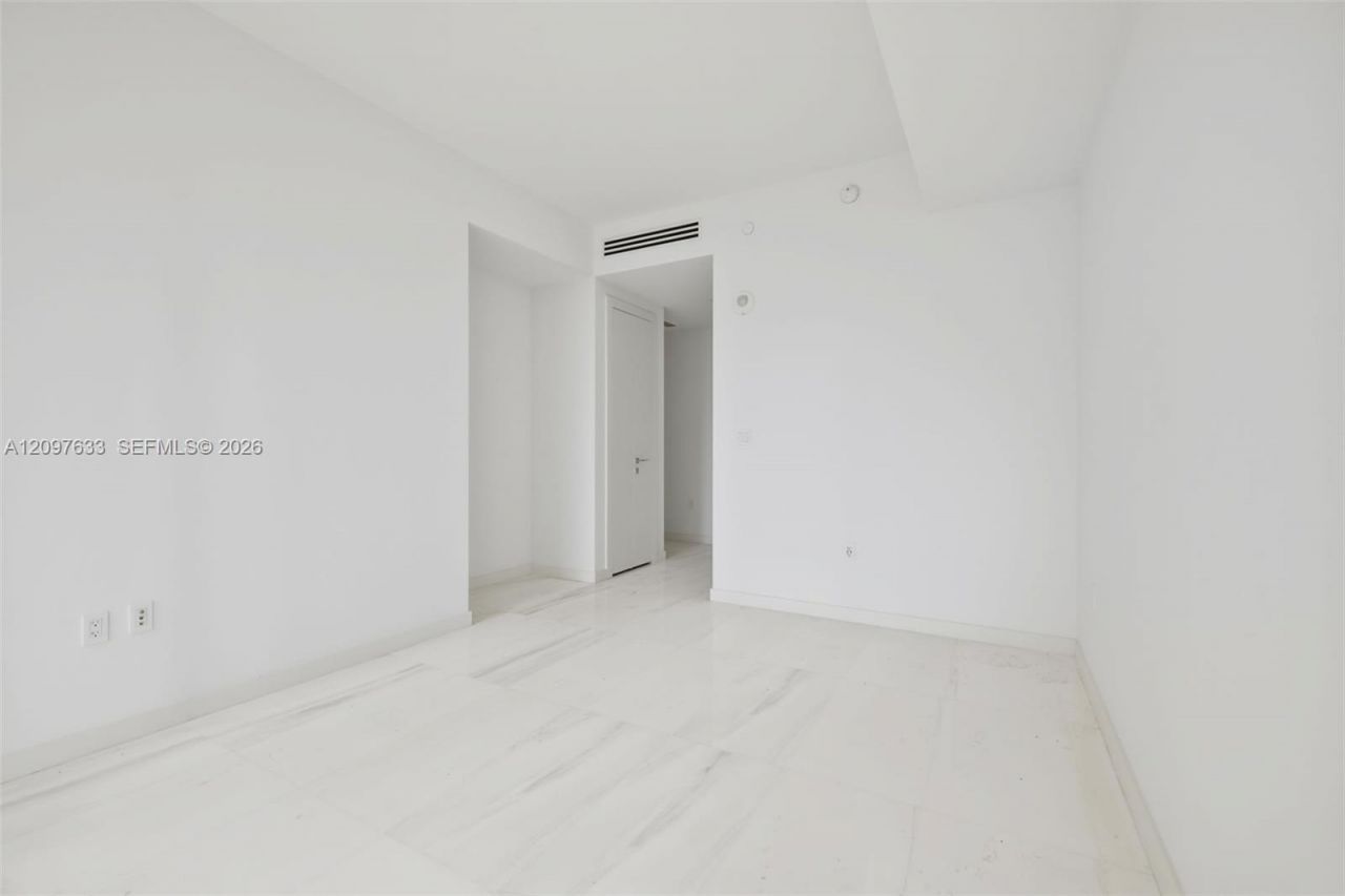 300 Biscayne Boulevard Way , Unit 1709W, Miami, FL 33131 Photo